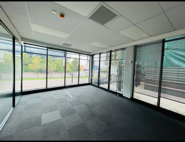 457M² OFFICE TO LET IN WATERFALL